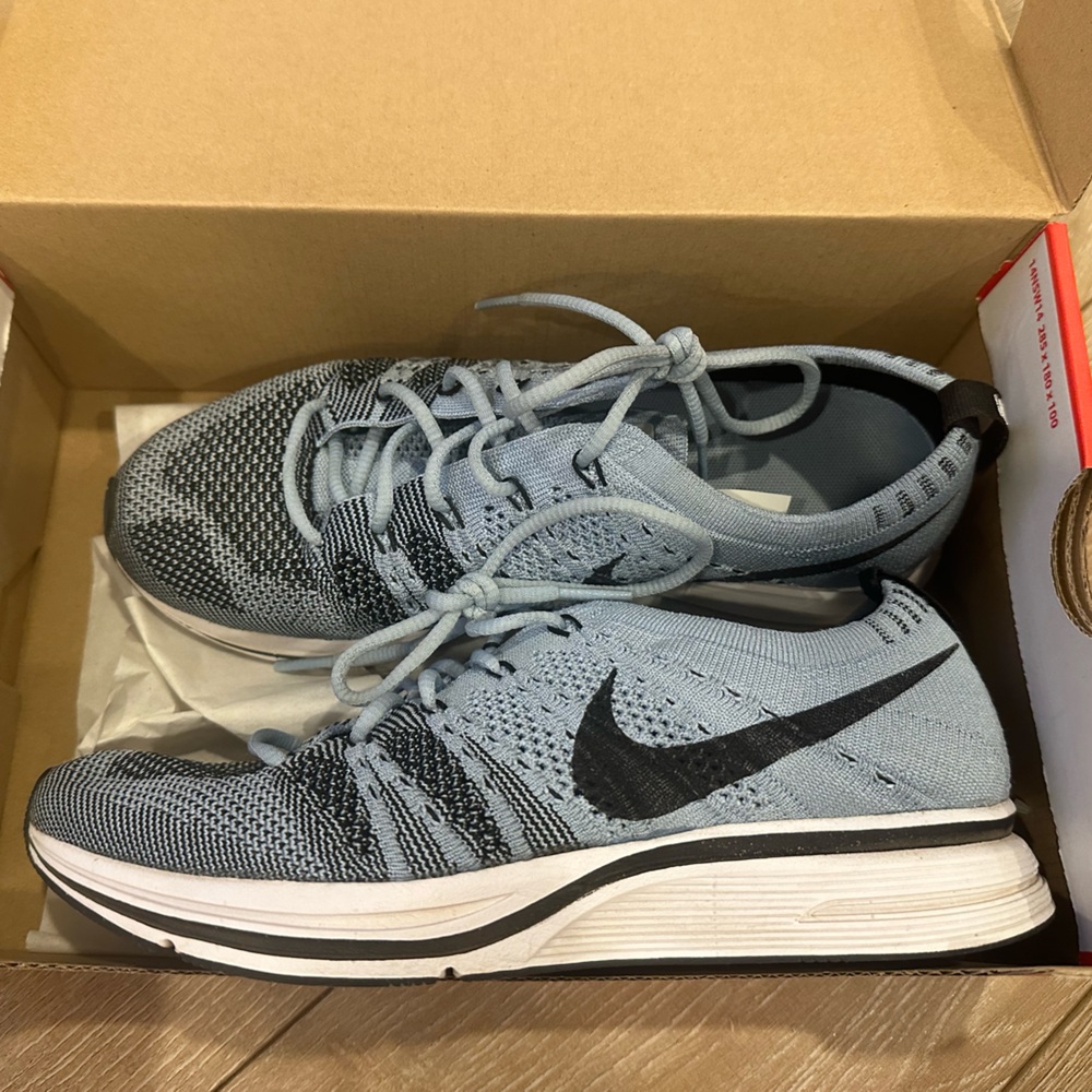 Nike flyknit trainer